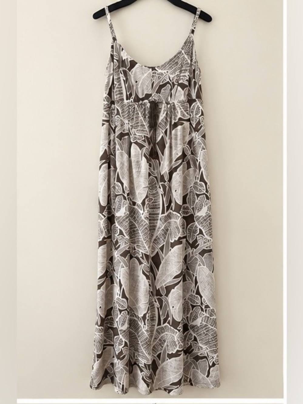 Brown & White Leaf-Print Maxi Dress